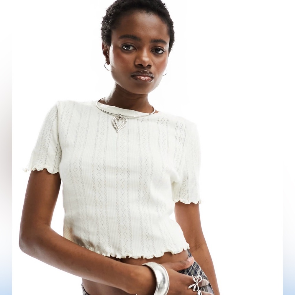 Noisy May baby lock crop top in cream size Large